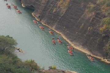 八月完美收官九月再接再厉的句子
