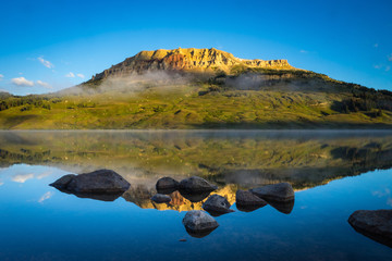 八月完美收官九月再接再厉的句子