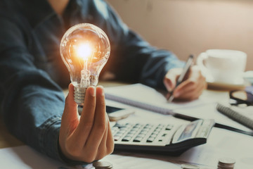 适合一二年级玩的脑筋急转弯及答案大全